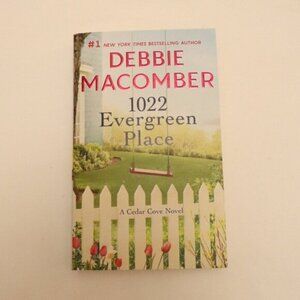 1022 Evergreen Place by Debbie Macomber | Romance | Novel | Fiction | Paperback